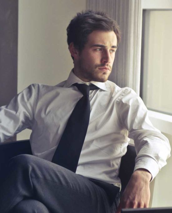 businessman-chairs-facial-expression-716411